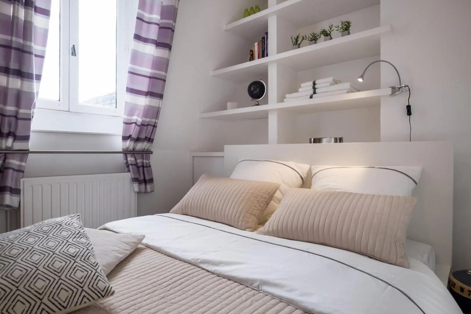 2 Bedroom Apartment In The Heart Of The Old Town Lille 0*,  France